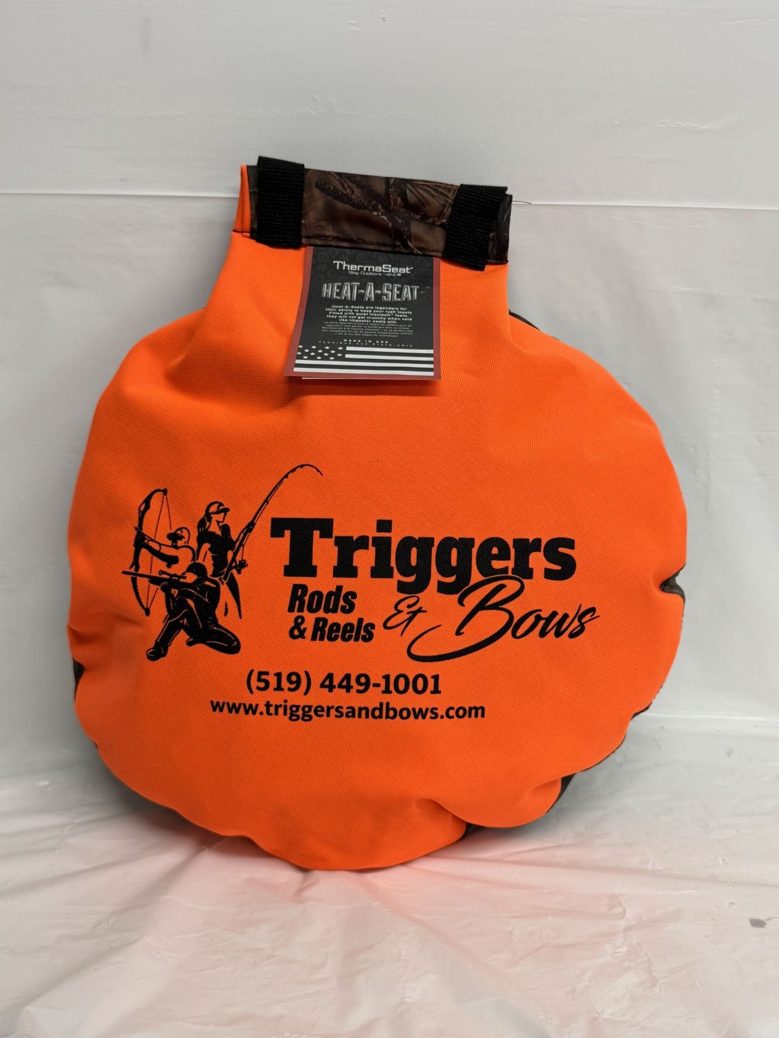Triggers & Bows ThermaSeat Self-Warming Outdoor Cushion Blaze Orange/Mossy Oak Triggers & Bows ThermaSeat Self-Warming Outdoor Cushion Blaze Orange/Mossy Oak