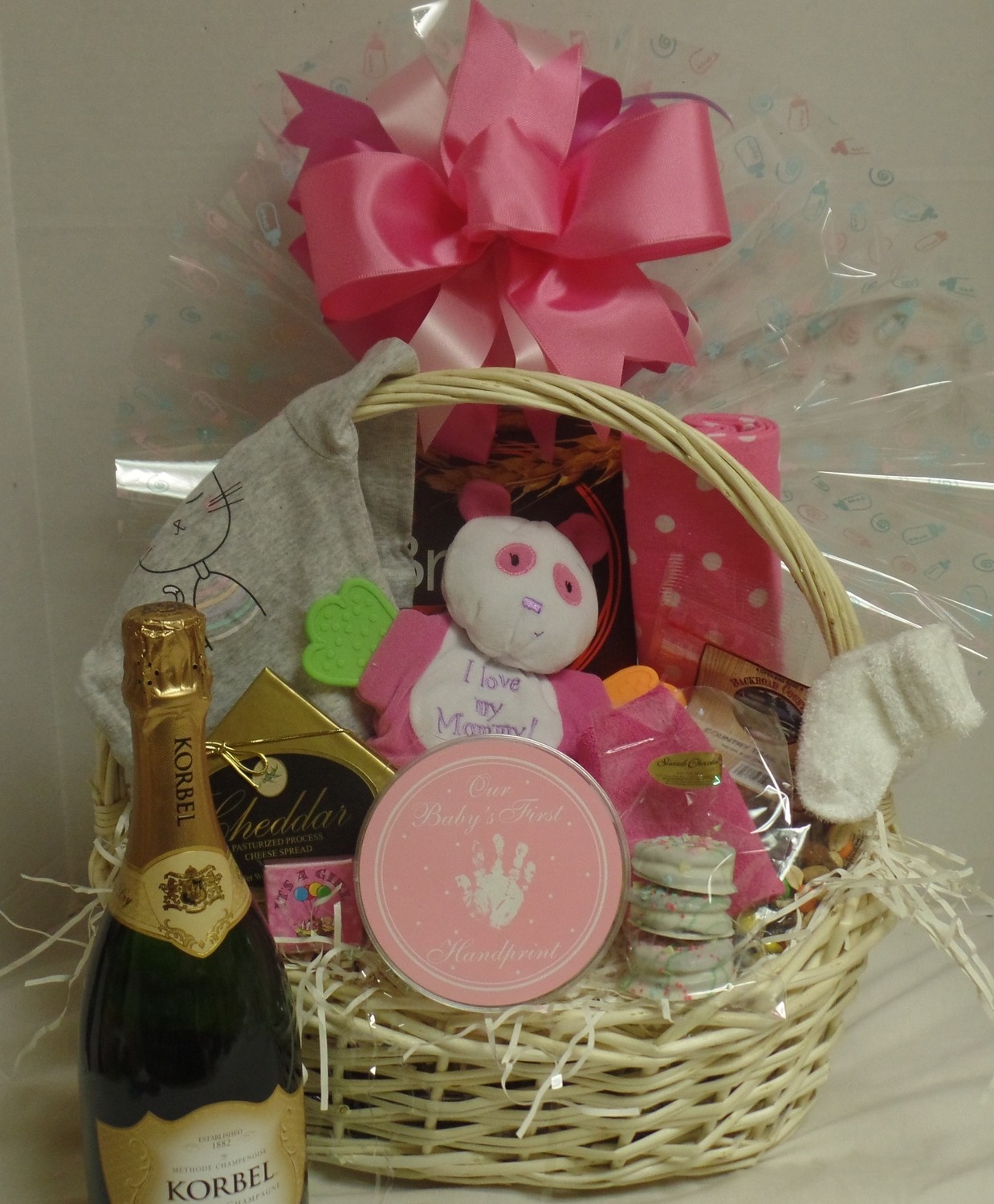 baby hamper with champagne