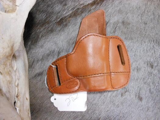 Defcon 3 Beretta APX3 Tan  RH