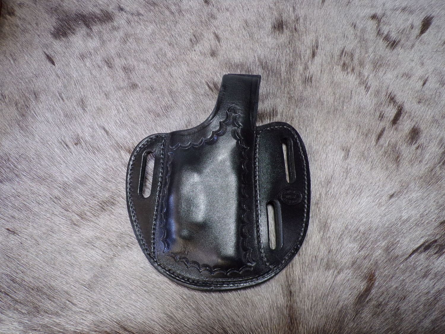 Tribute 1911 4" Black Boarder Stamp with Light RH