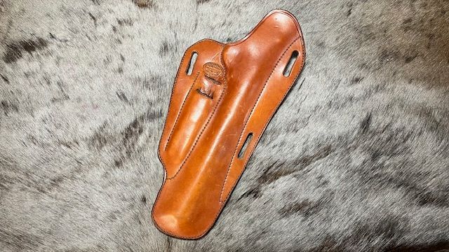 Silent Partner Demo Ruger MK II 4.25" w/6" can TAN RH