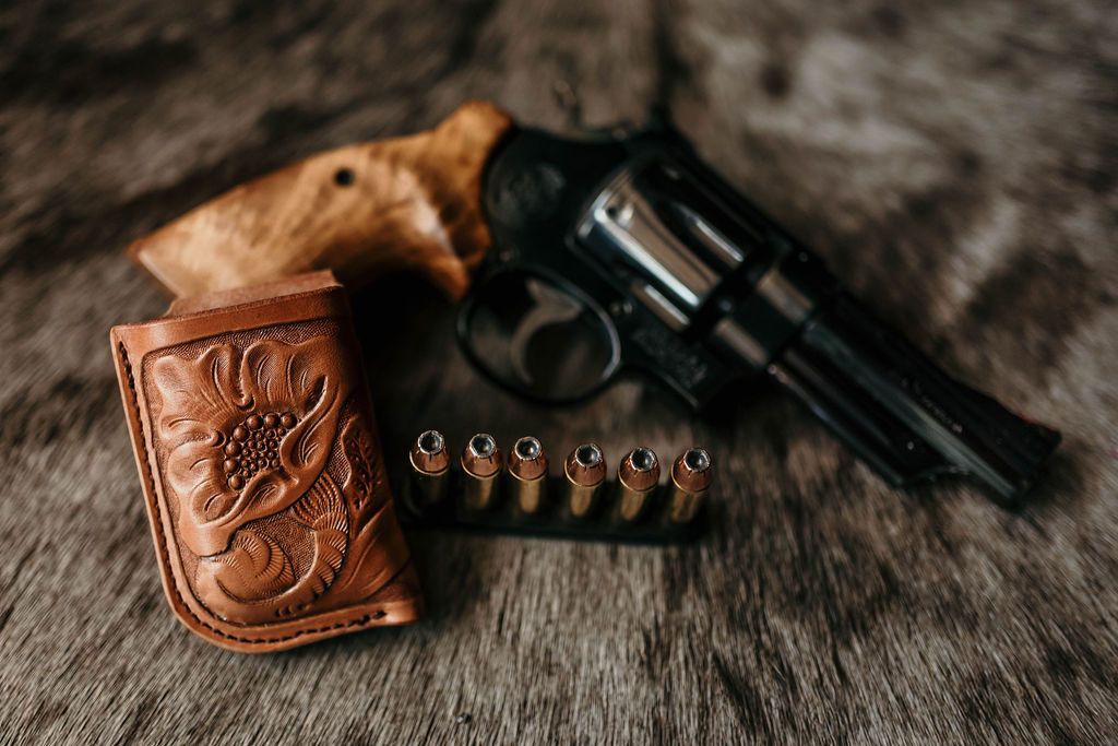 Vertical Strip Pouch .38 or .44 - FOR REVOLVERS