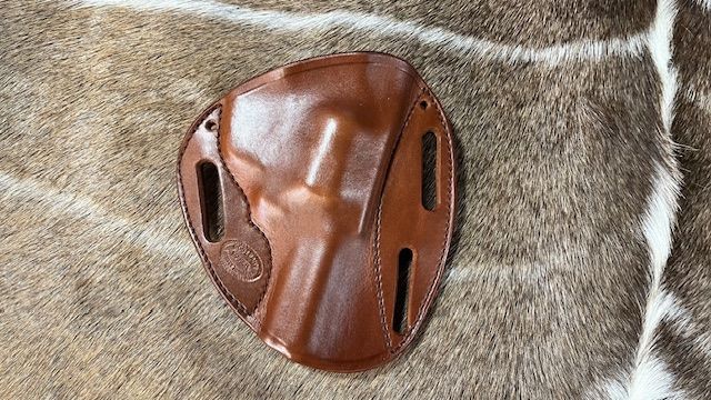 Silver Dollar Colt King Cobra 3" Dark Tan RH