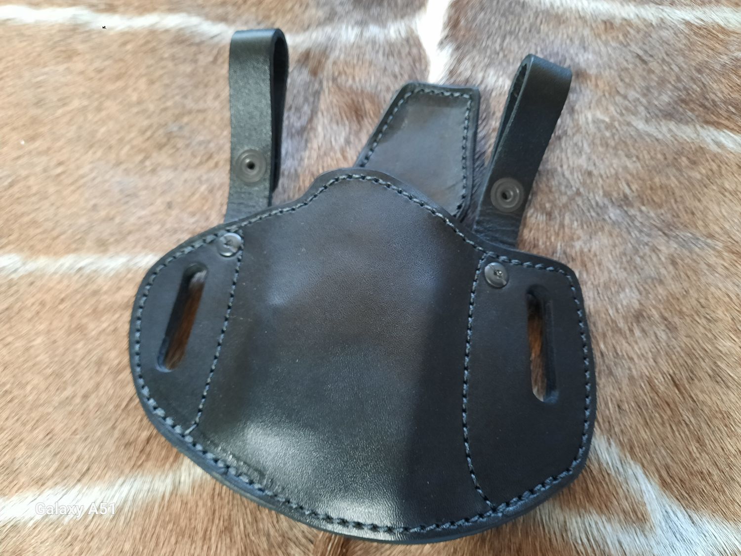 Defcon fits Glock 17 w/light RH Black