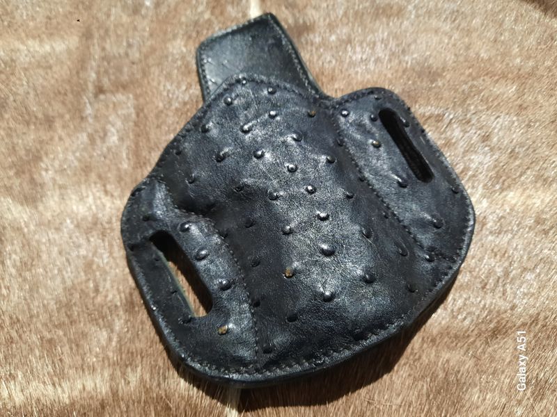 Cuda fits Commander w/red dot, RH Blk Ostrich