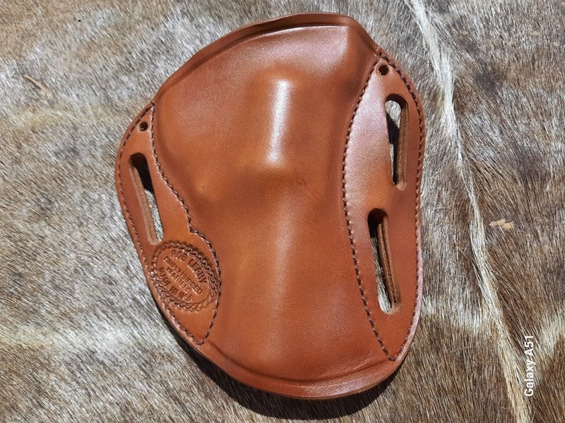 Silver Dollar fits 3" J frame RH, Tan