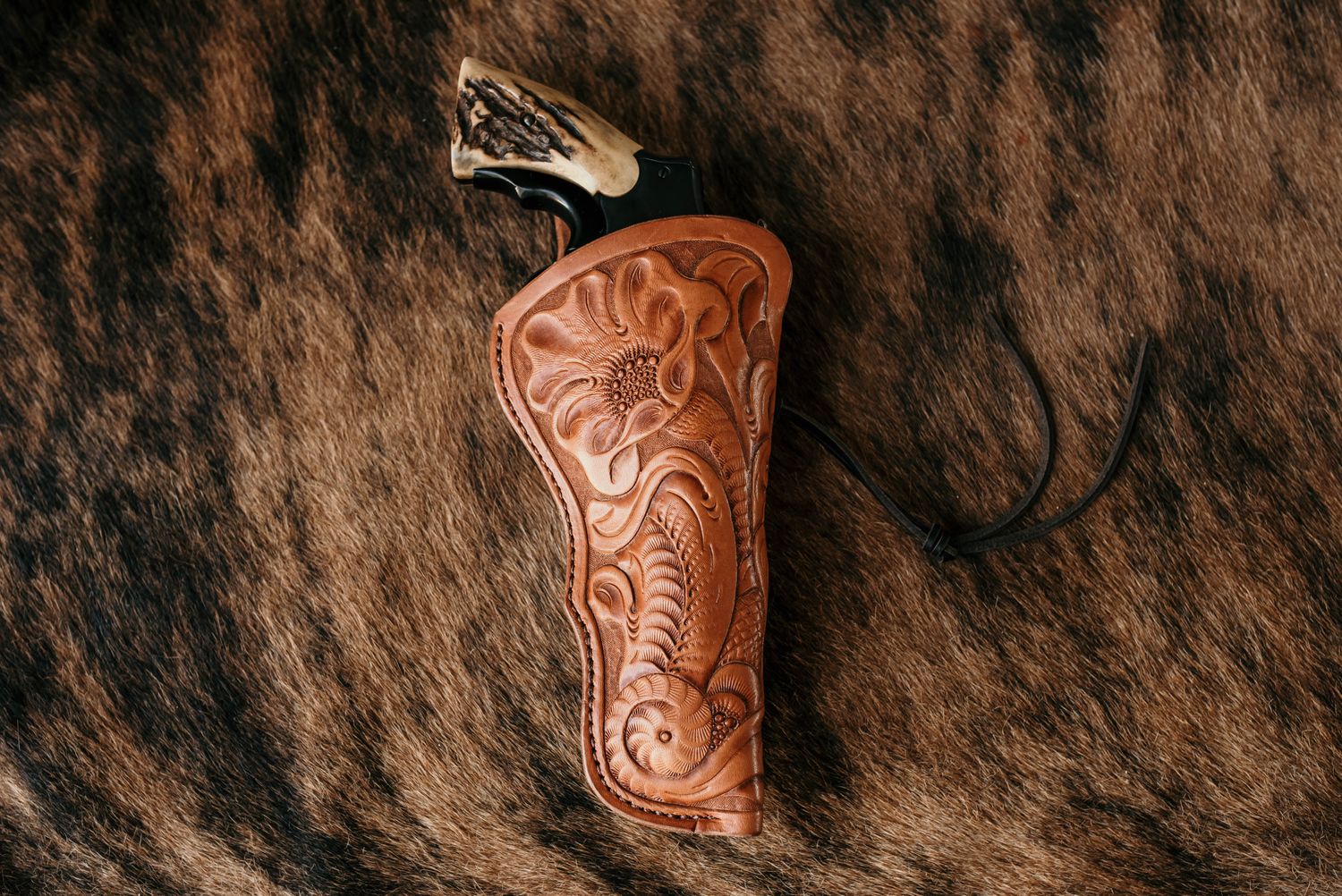 Cross draw Cattleman 4.5" S&W N frame floral tooled rh tan