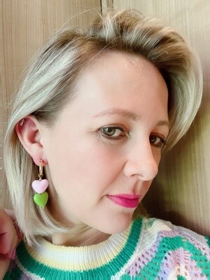 Roze groene  hartjes oorbellen
