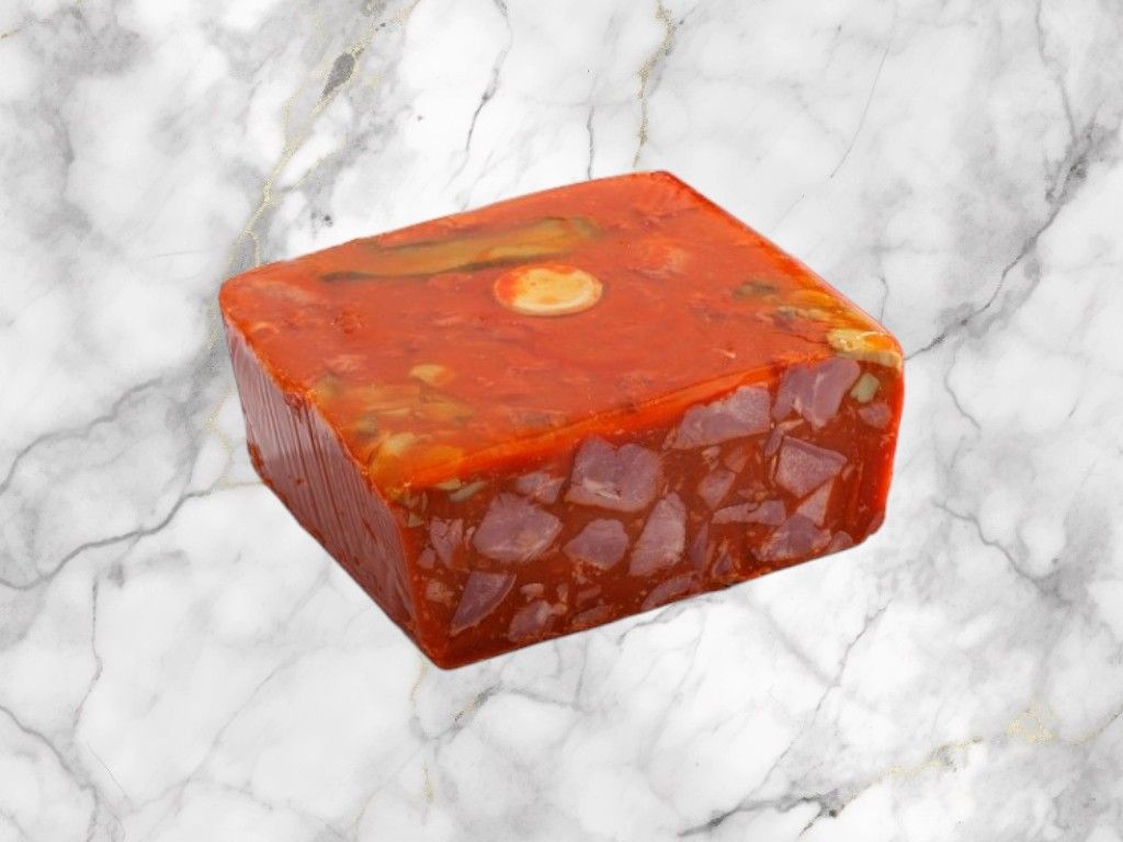Kop in tomatensaus
