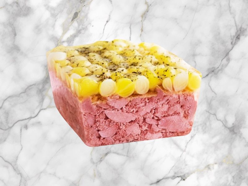 Kop van kalkoen met zilveruitjes