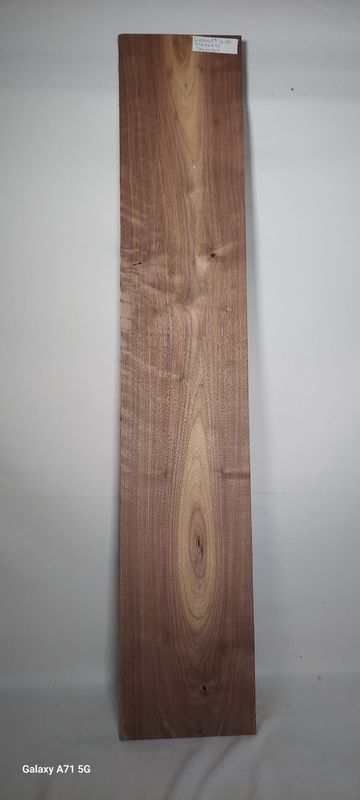 Walnut 7.5"x42"x7/8"