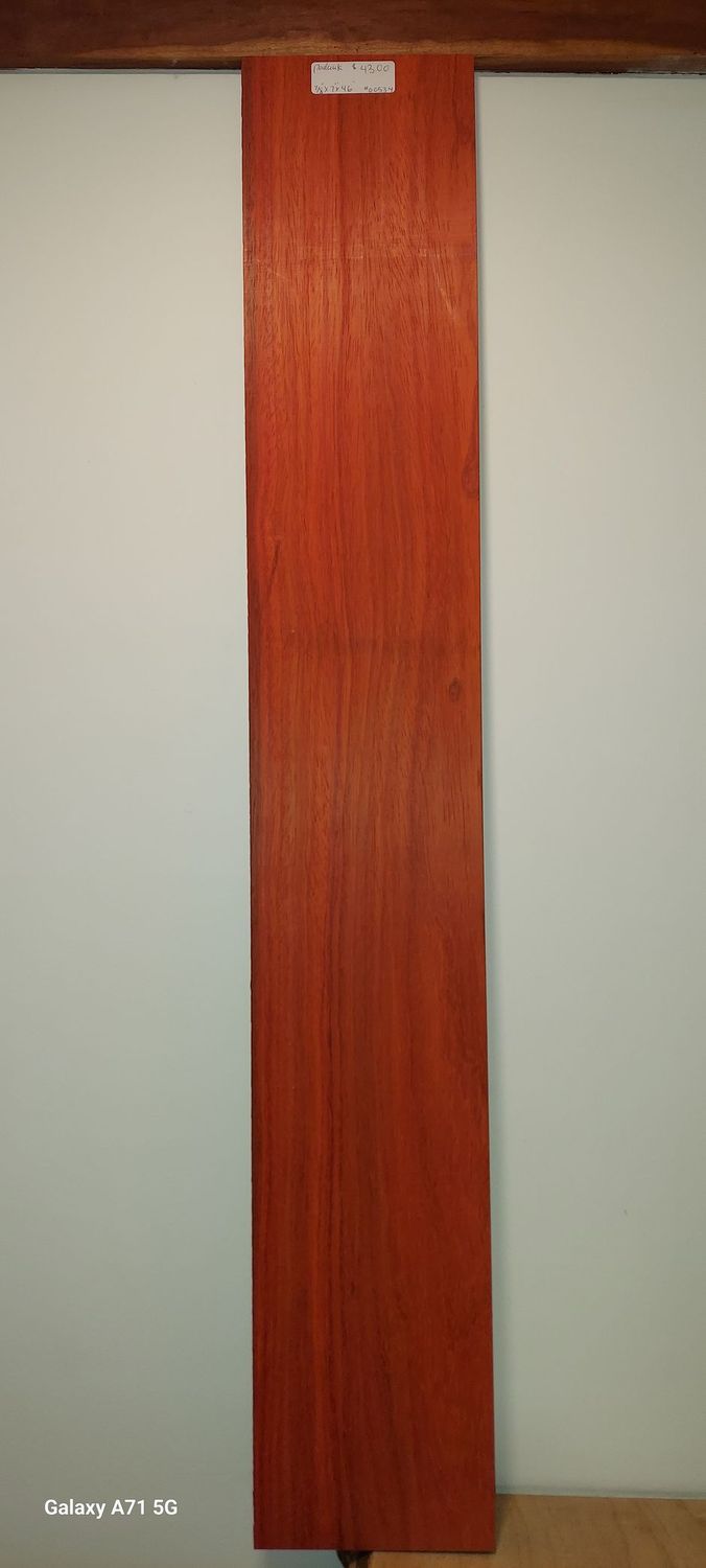 Padauk 7/8"x7"x46"