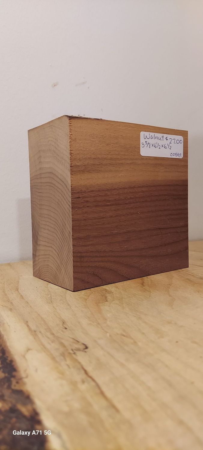 Walnut 3,5/8"x6,1/2"x6,1/2"