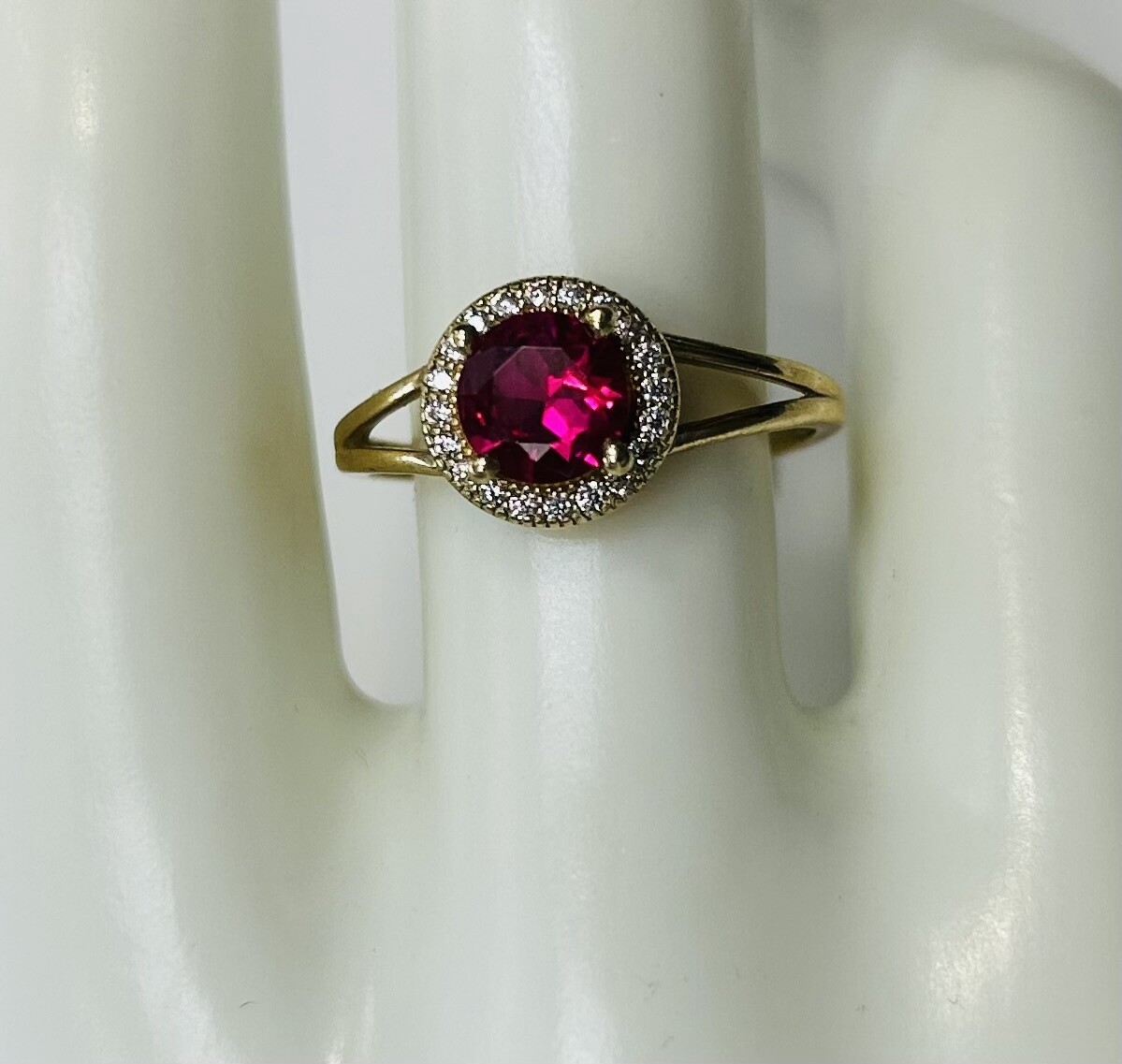 RING 14K 2.3g RED CZ 7MM HALO