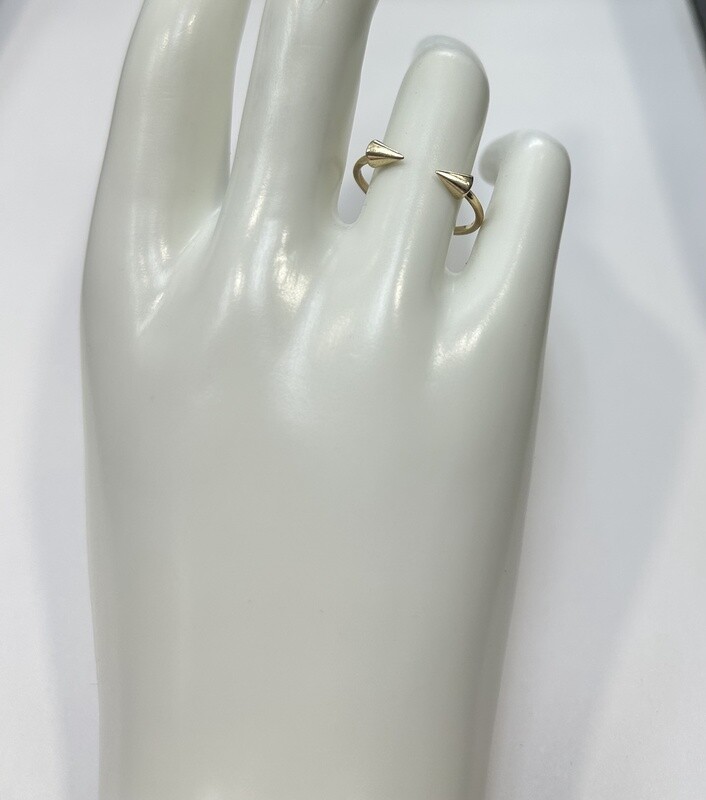 RING 14K 1.2g POINTY ADJUSTABLE