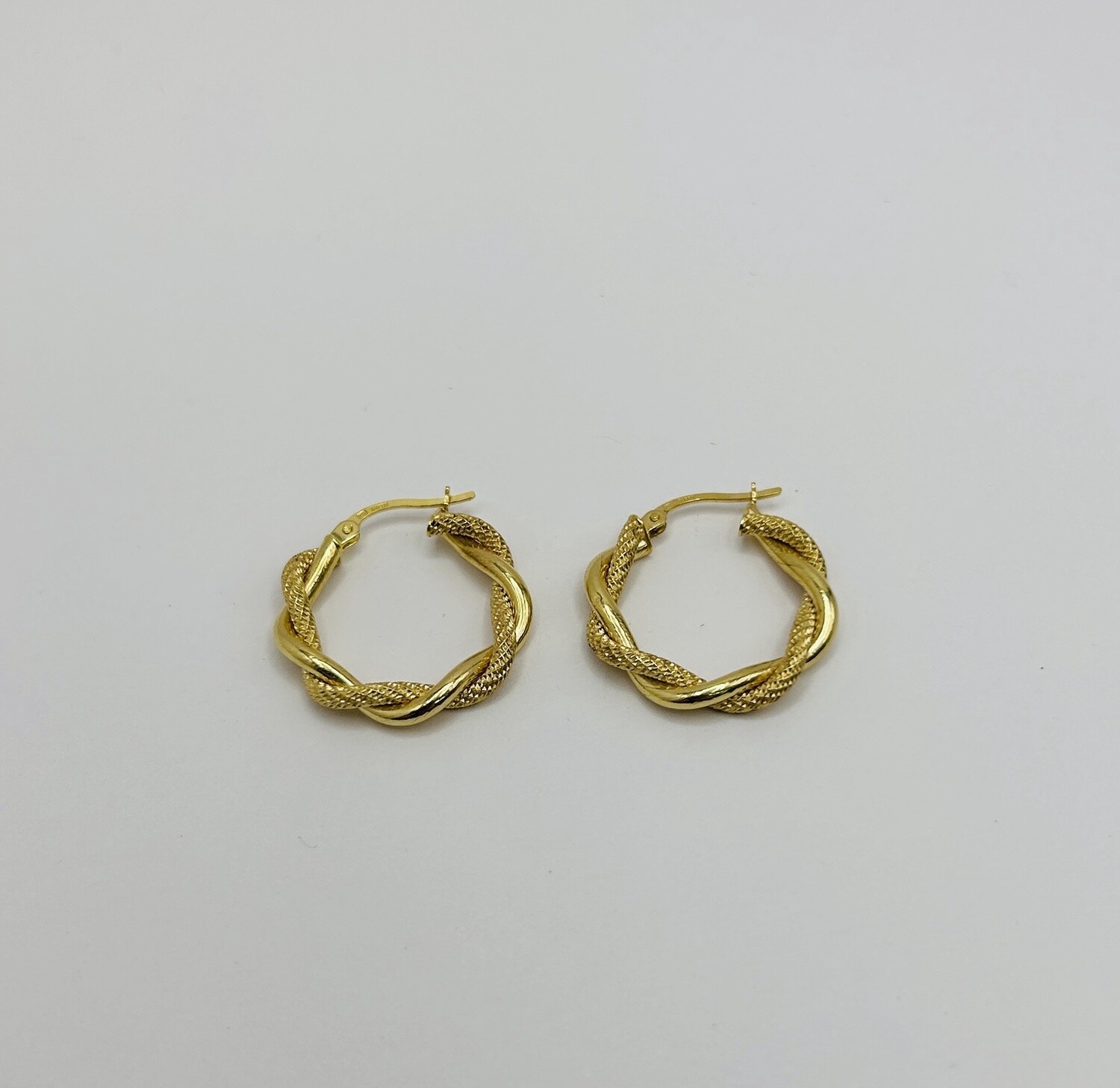 10k Round Twisted Hoops, Model: 22mm 1.2g