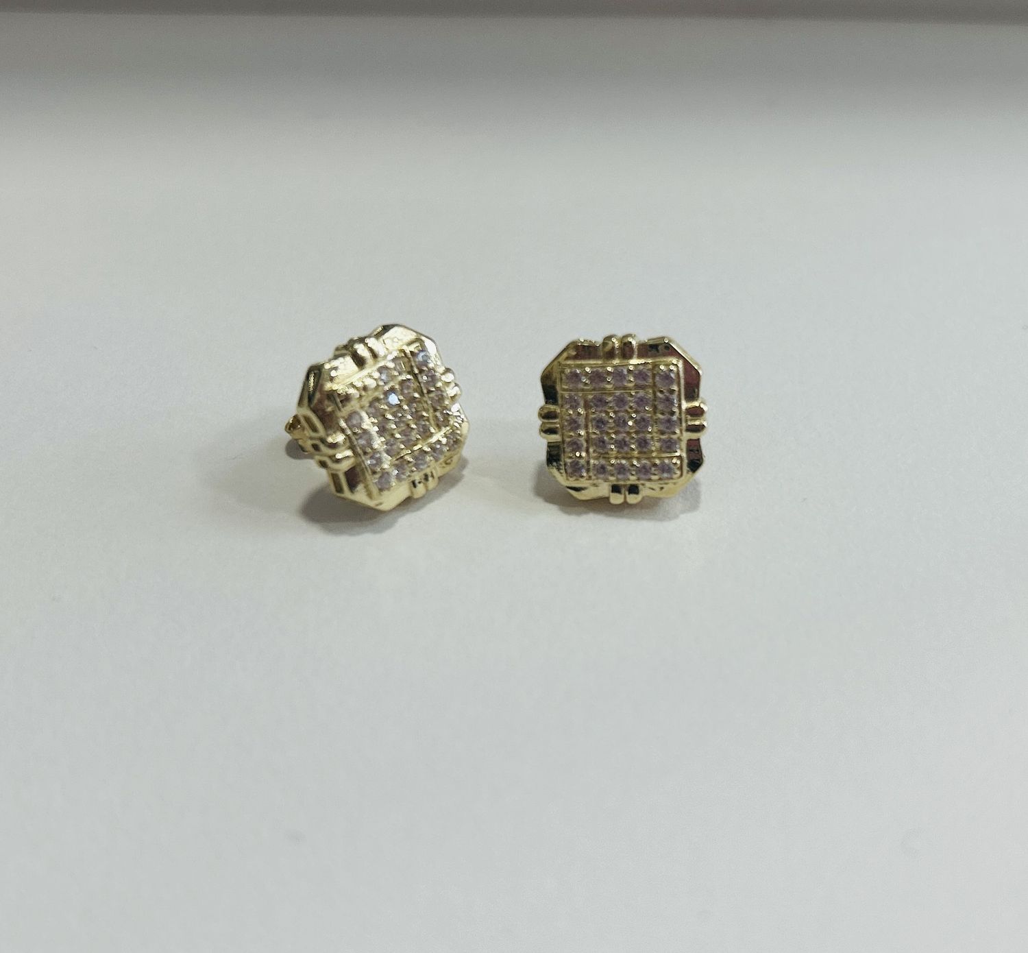 10k Pave CZ Mens Stud Earring, Model: 3.4g/Square