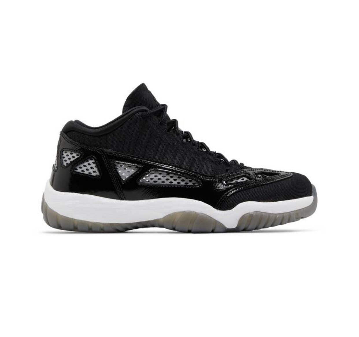 Air Jordan 11 Low IE  “Black White”