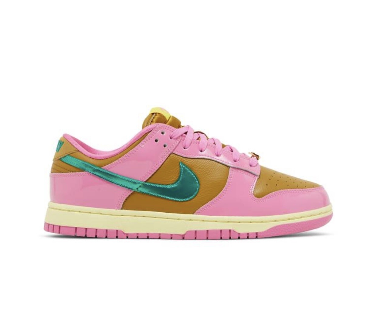 Nike Dunk Low x Parris Goebel “Playful Pink”