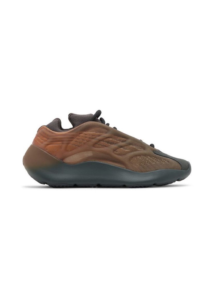 Adidas Yeezy 700 V3 &quot;Copper Fade&quot;