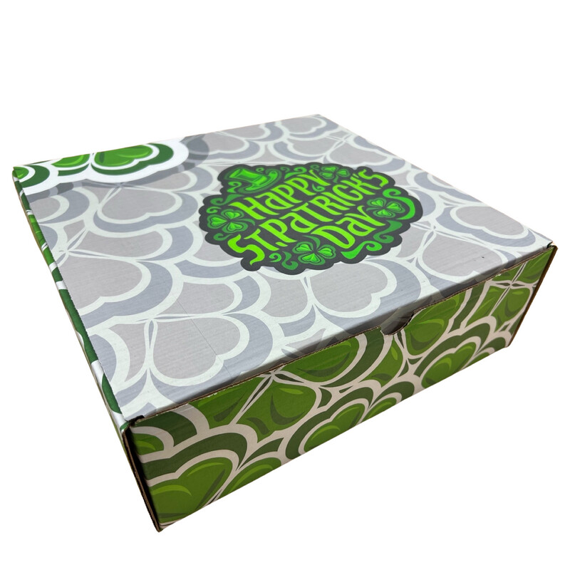 Irish Theme / Saint Patrick's Day Gift Boxes And 2 Bottles