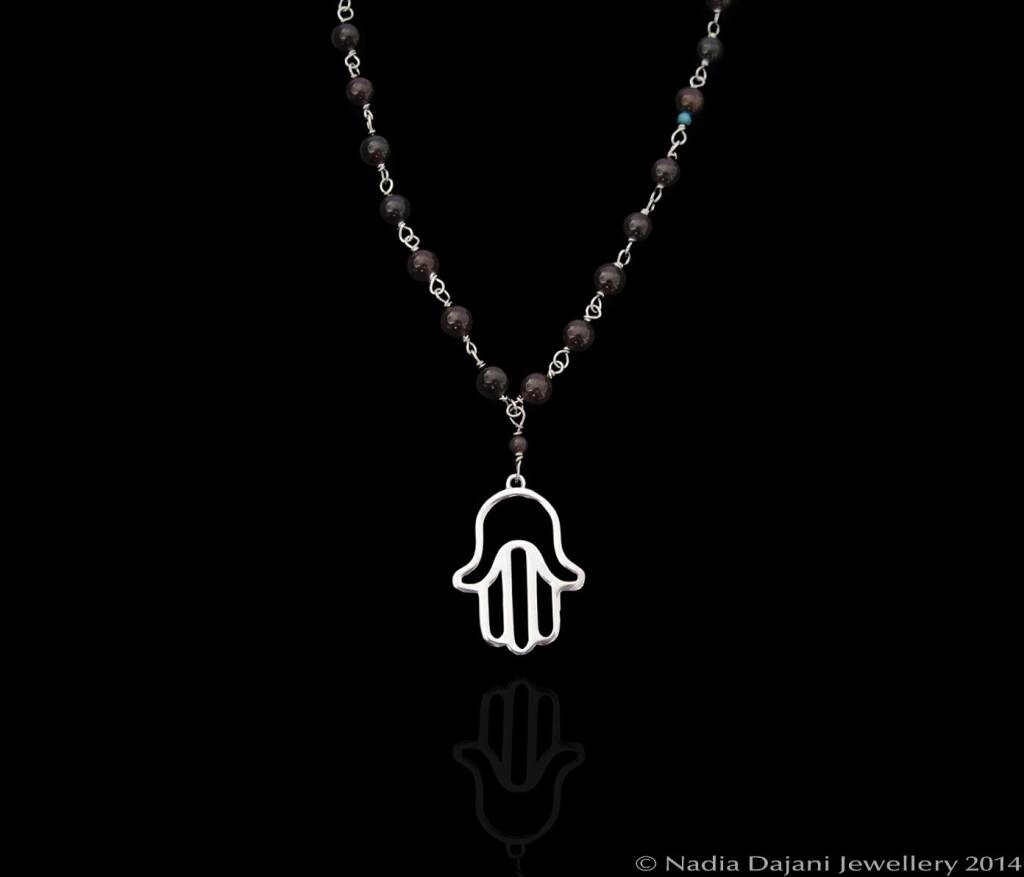 HAND OF FATIMA W SMALL PEARL NECKLACE