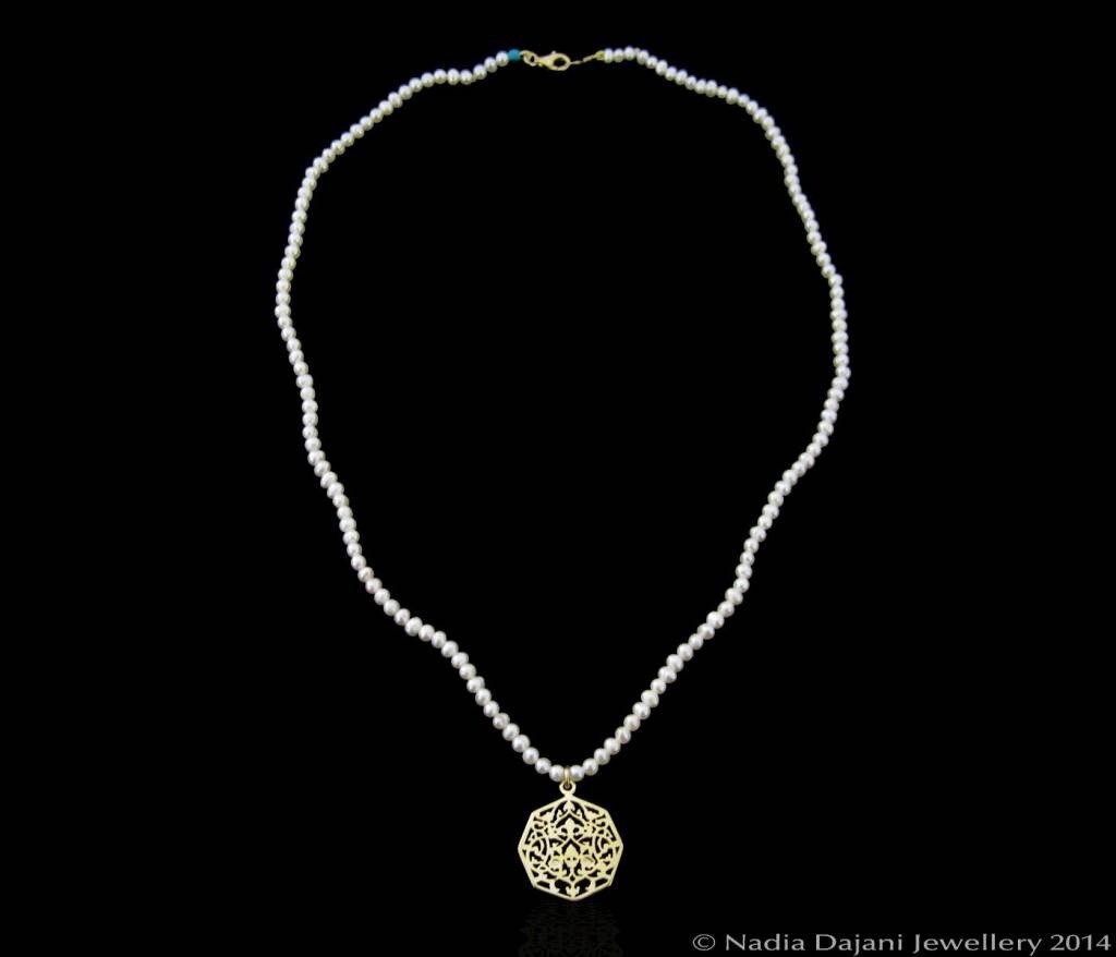 GEMSTONE NECKLACE WITH OCTAGON PENDANT GP