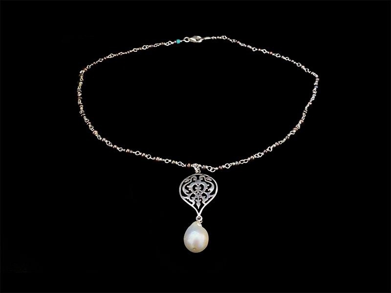 Arabesque on Pearl Necklace With Pearl Drop
