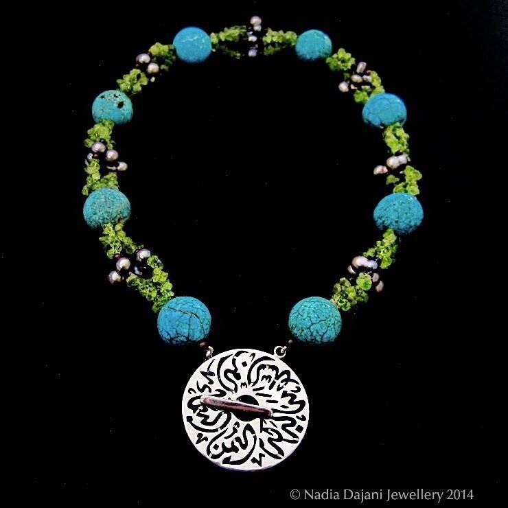 EMBROIDERY NECKLACE SILVER DISC CLASP