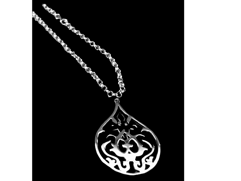 CHAIN NECKLACE WITH LARGE ARABESQUE PENDANT
