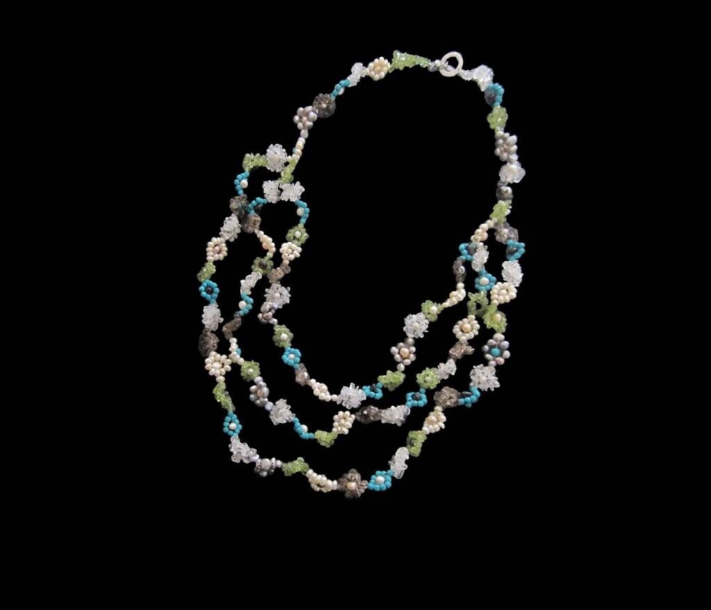 FLOWER NECKLACE MULTI-STONE 3-ROWS
