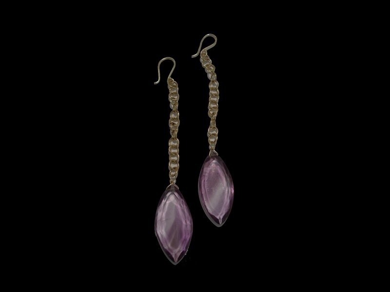 GOLD CHAIN W AMETHYST DROP EARRINGS