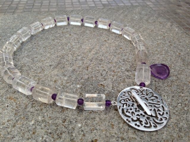 CRYSTAL & AMETHYST WITH DISC CLOSURE