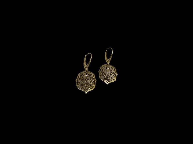 Alhambra earrings. French hook. GP