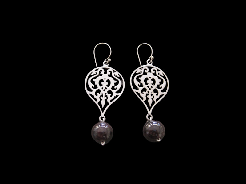 SILVER ARABESQUE EARRINGS WITH STONE DROP