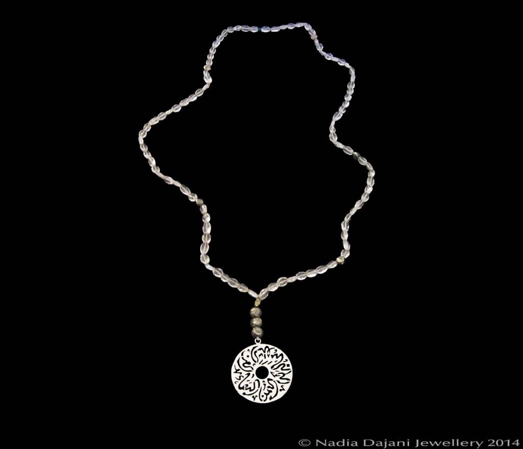 LONG HAND CUT STONE NECKLACE WITH MEDIUM DISC