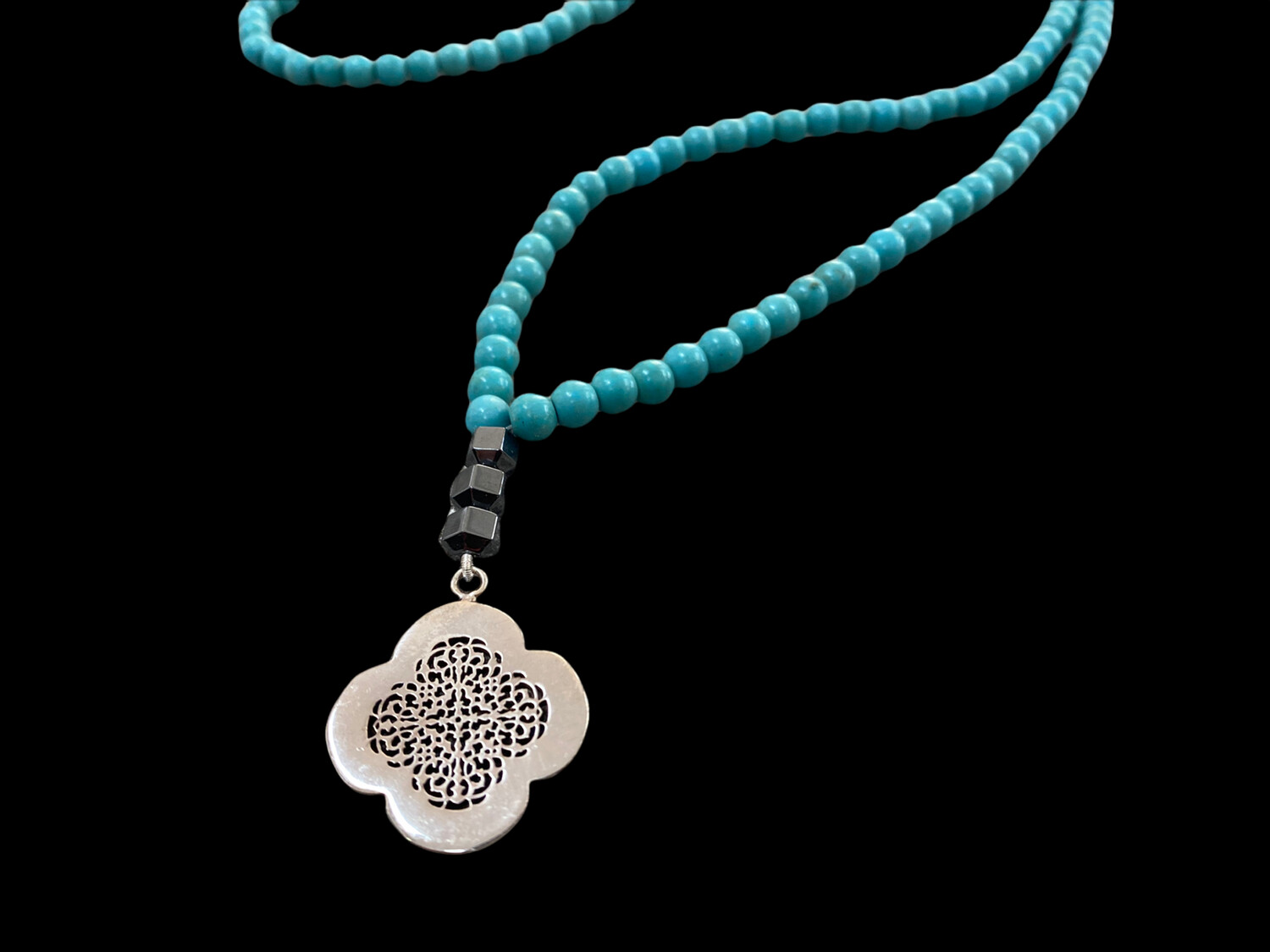 LONG TURQUOISE NECKLACE WITH SILVER CLOVER