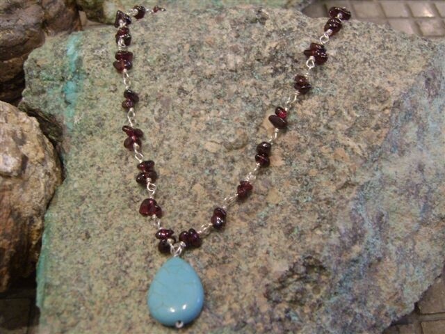 STONE WIRE NECKLACE. TURQUOISE DROP
