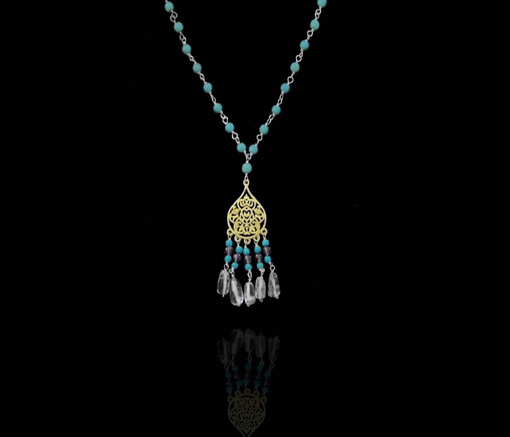 STONE WIRE NECKLACE WITH SMALL ARABESQUE PENDANT AND TASSELS