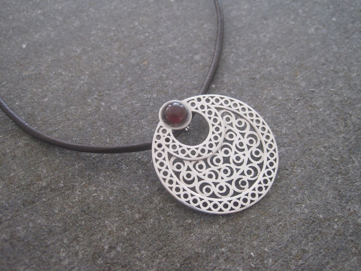 LEATHER NECKLACE WITH CRESCENT AND CABOCHON