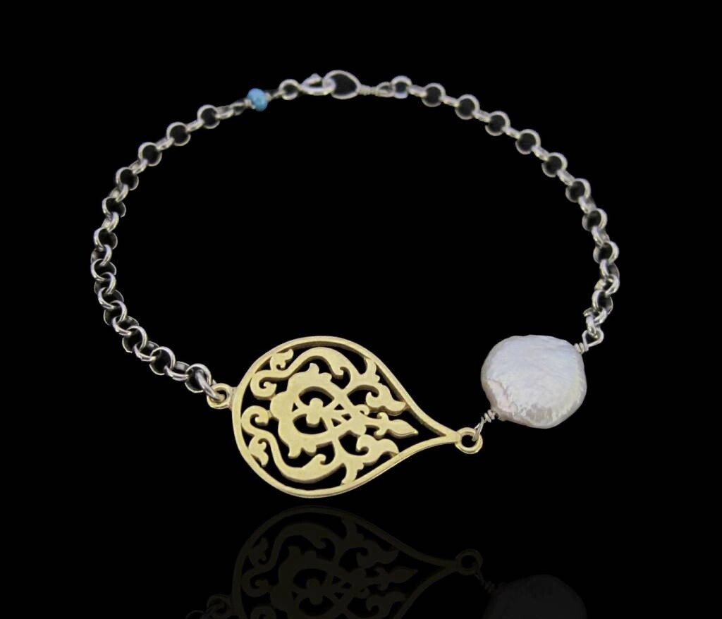 SILVER CHAIN BRACELET. SLV GP ARABESQUE &amp; PEARL