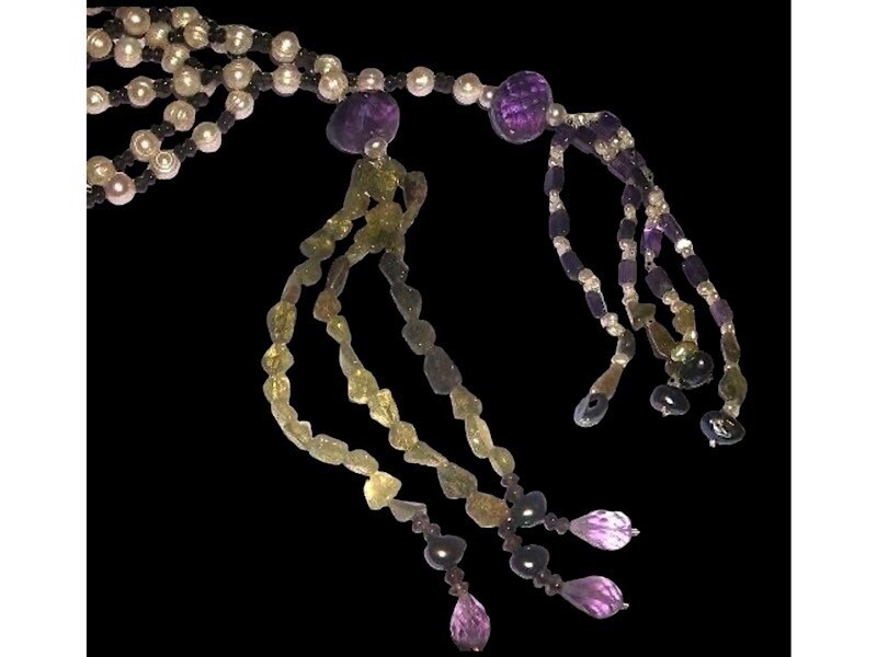 PEARL TIE NECKLACE WITH PERIDOT &amp; AMETHYST TASSEL