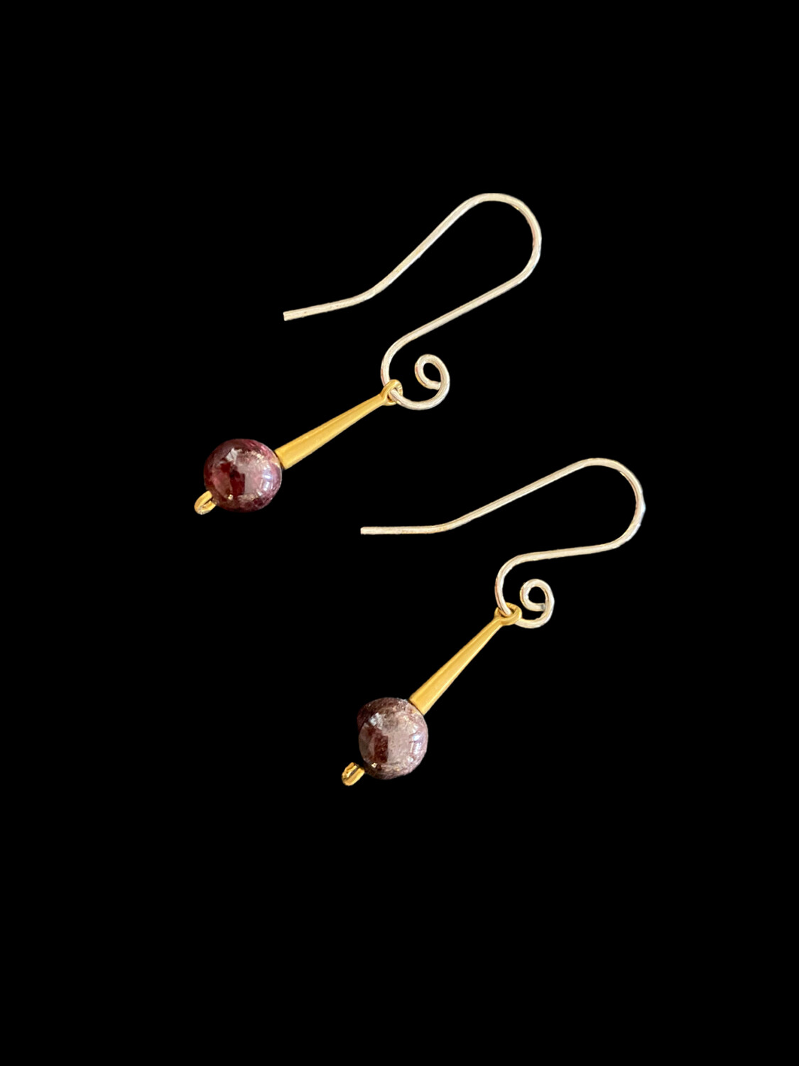 TWO TONE S CURVE STICK EARRINGS