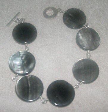 MOTHER OF PEARL BRACELET WITH WORDS
