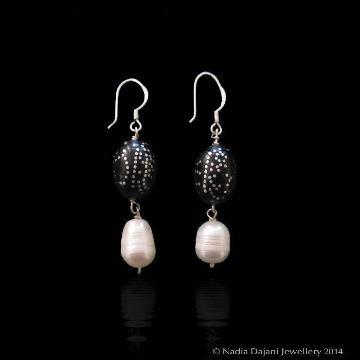 YOUSOR EARRING WITH PEARL DROP