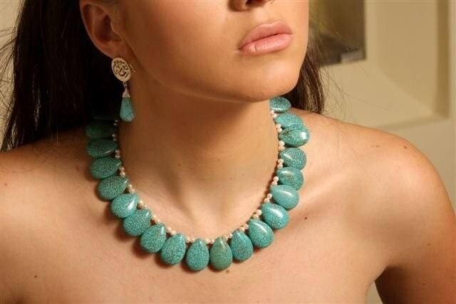 TURQUOISE COLLAR NECKLACE