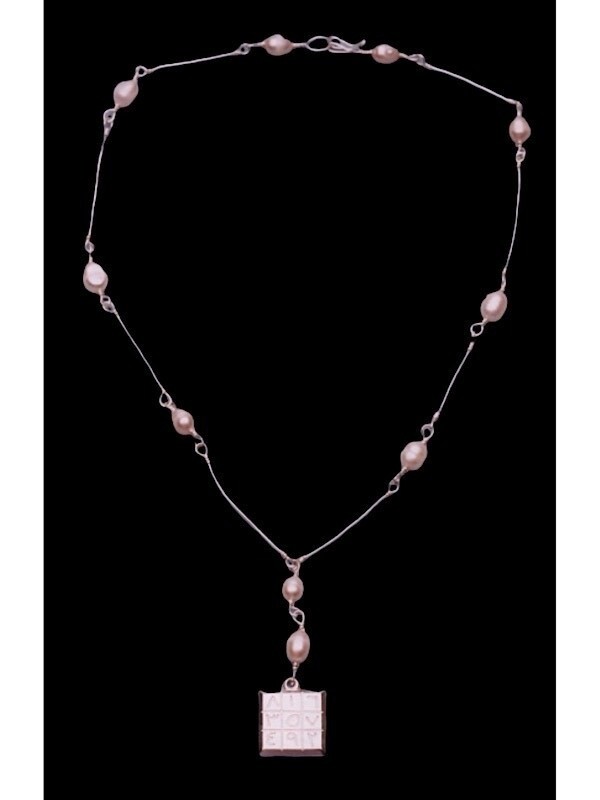 WIRE NECKLACE WITH MAGIC SQUARE