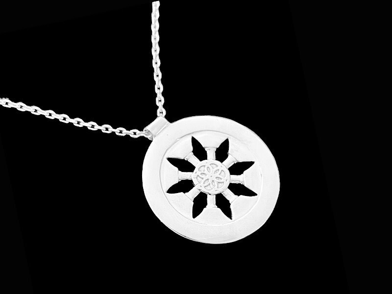 ROZANA PENDANT ON SILVER CHAIN