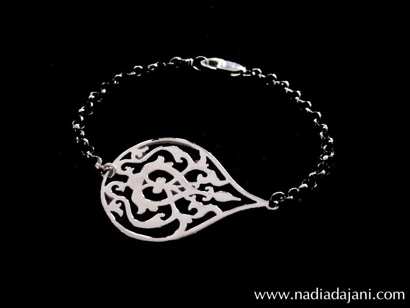 LARGE SILVER ARABESQUE BRACELET. SILVER CHAIN