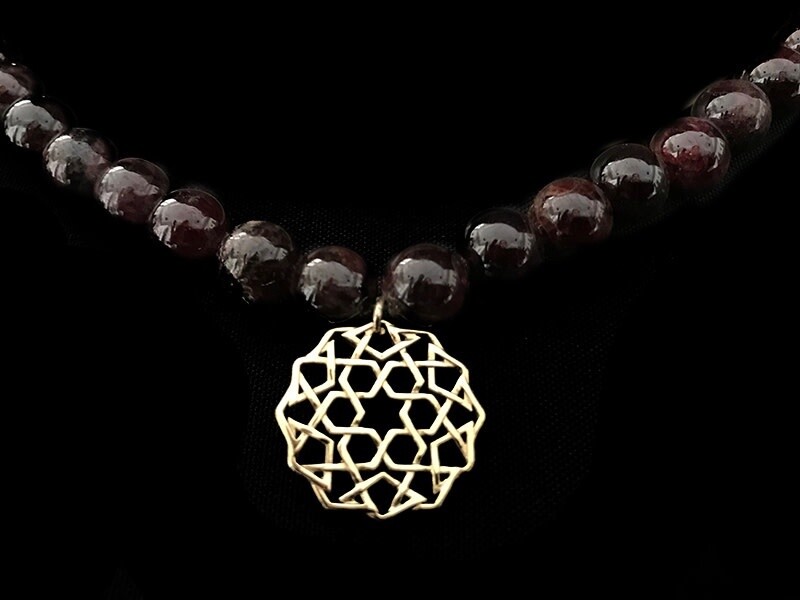 STONE NECKLACE WITH GP CORDOBA SMALL MOTIF